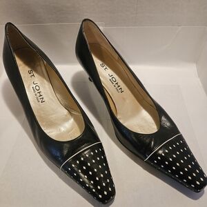 ST. JOHN Italian Black Leather Kitten Heel Pump-Size 8